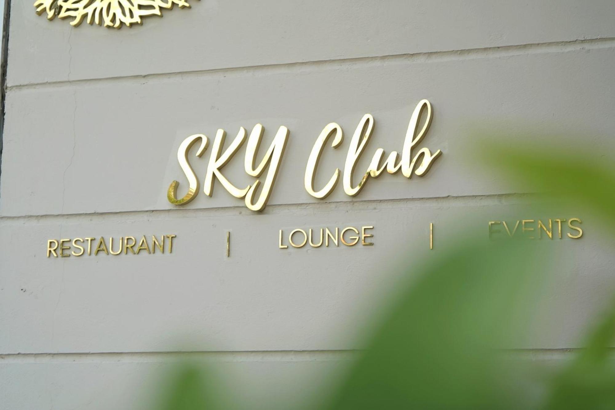 Rhythm Gurugram Hotel & Suites, Sohna Road 구르가온 외부 사진